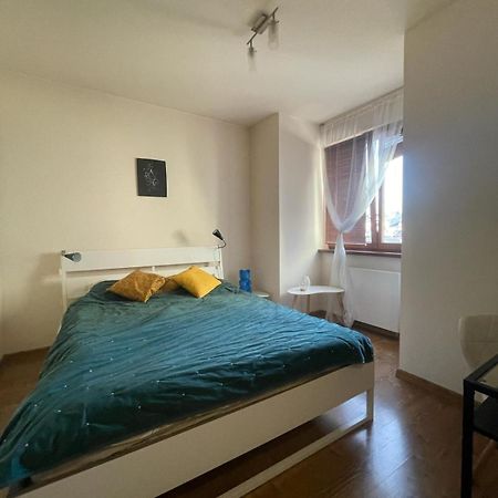 Przystan Dolnych Mlynow Appartement Krakau Buitenkant foto